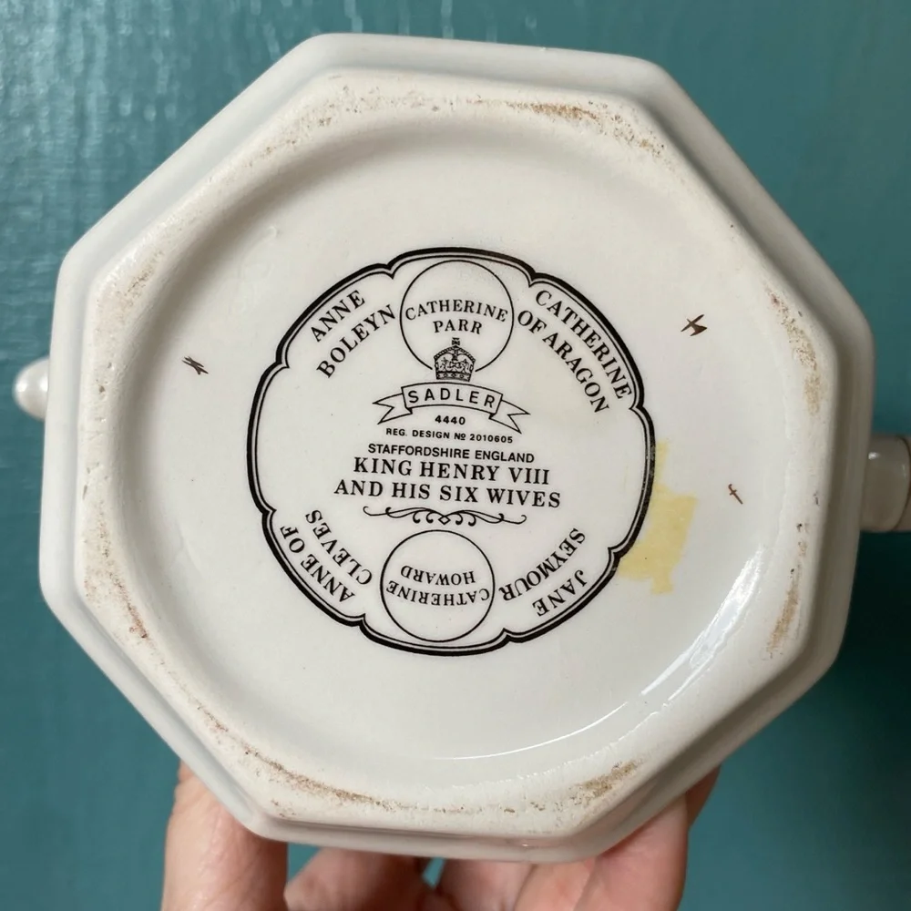 King Henry VIII and his 6 wives vintage Sadler Teapot - Picture 6 of 9